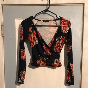 A crop top shirt floral shirt size small